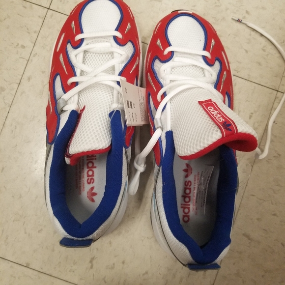 RED , BLUE * WHITE Adiddas EGT GAZZelle - Picture 5 of 10